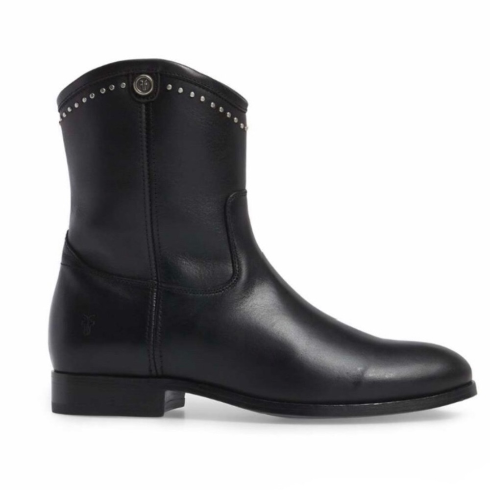 FRYE Melissa Stud Short Boot Brand New in Box - Picture 5 of 7